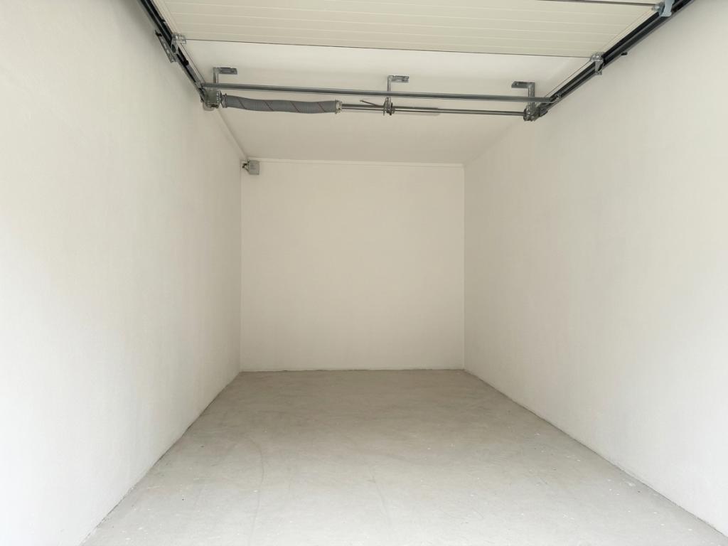 Erstbezug: Dachgeschosswohnung in Mengkofen - Photo 1