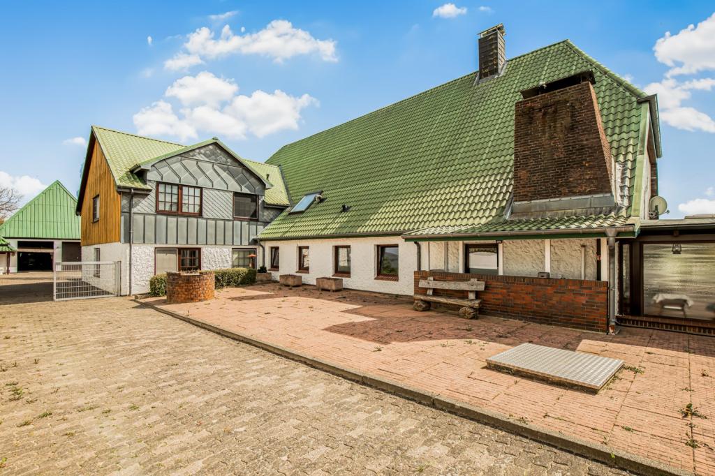 Hinterhof mit Brunnen