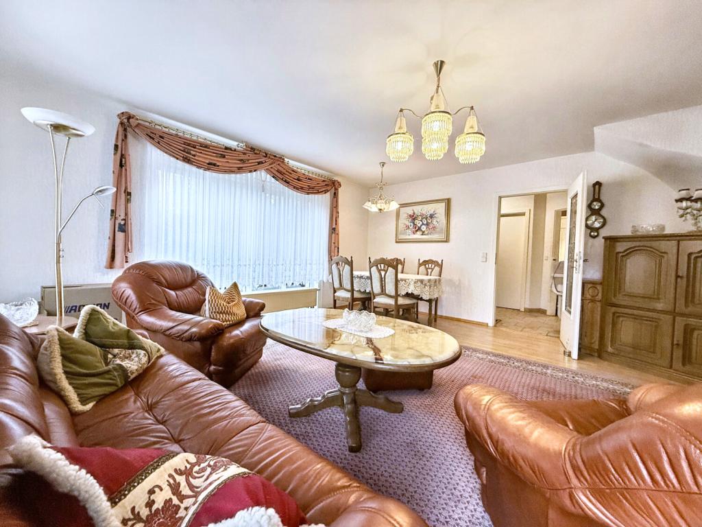 Gepflegte Doppelhaushälfte mit Gartengrundstück - Photo 4