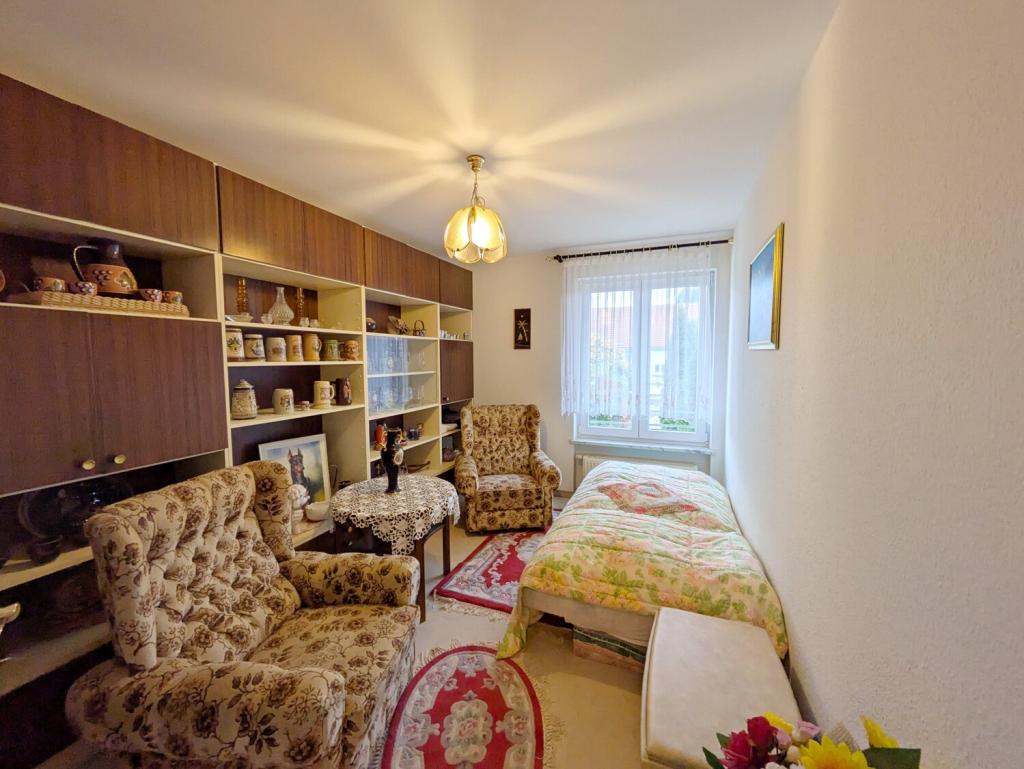 Gepflegte Doppelhaushälfte mit Gartengrundstück - Photo 5