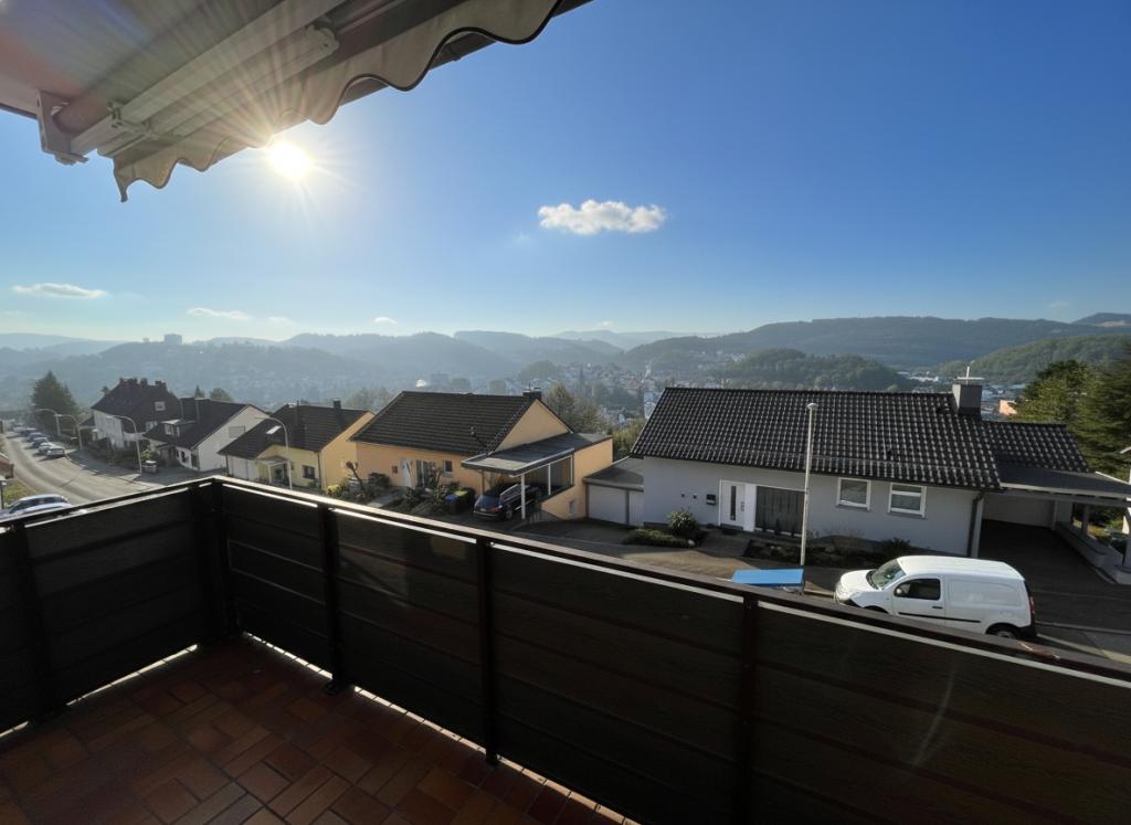 VR IMMO: Einziehen und Wohlfühlen - Gepflegte Drei-Zimmer-Wohnung in ruhiger Lage von Werdohl. - Photo 4
