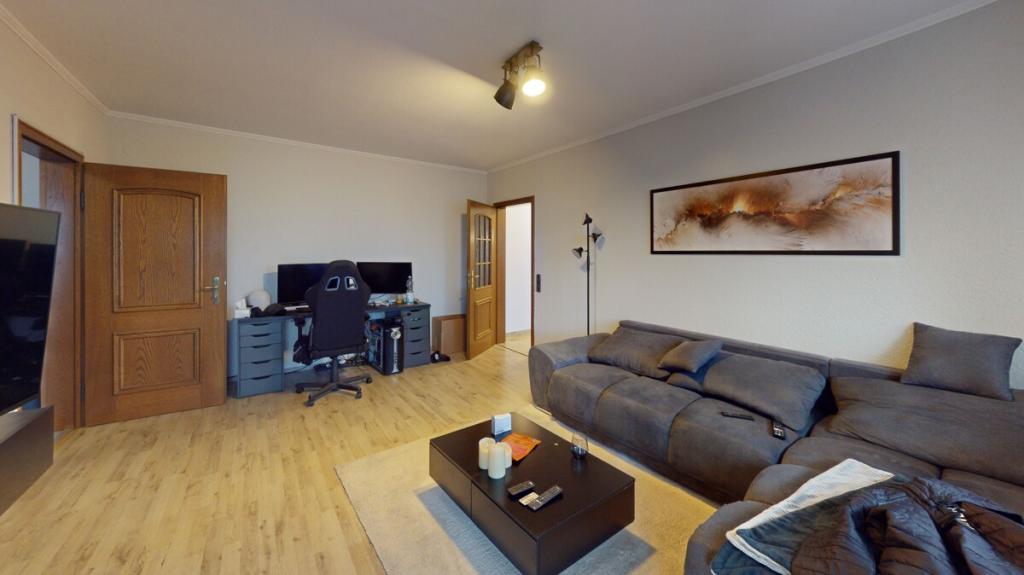 VR IMMO: Einziehen und Wohlfühlen - Gepflegte Drei-Zimmer-Wohnung in ruhiger Lage von Werdohl. - Photo 2