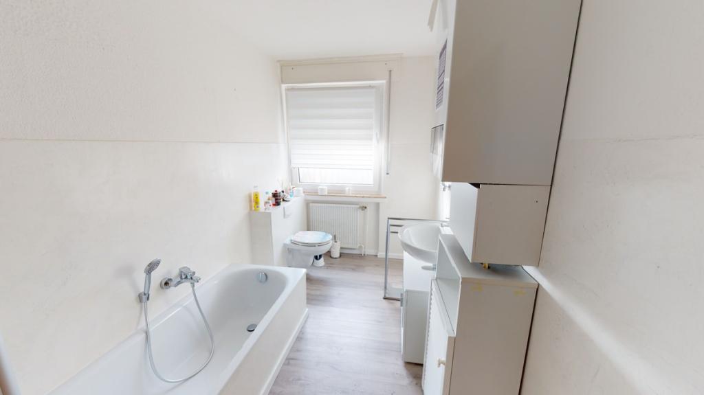 VR IMMO: Einziehen und Wohlfühlen - Gepflegte Drei-Zimmer-Wohnung in ruhiger Lage von Werdohl. - Photo 3