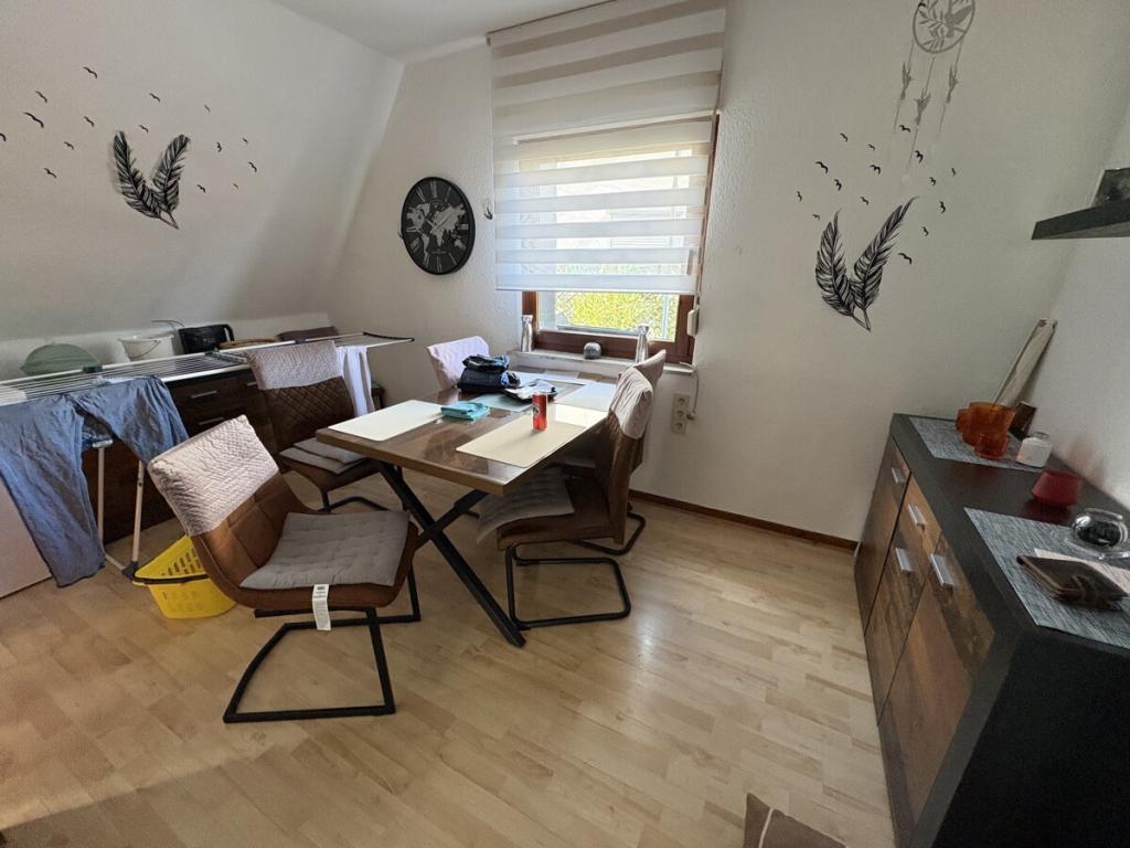 VR IMMO: Gepflegte 2-Zimmer-Wohnung mit Dachterrasse und Garage. - Foto 2