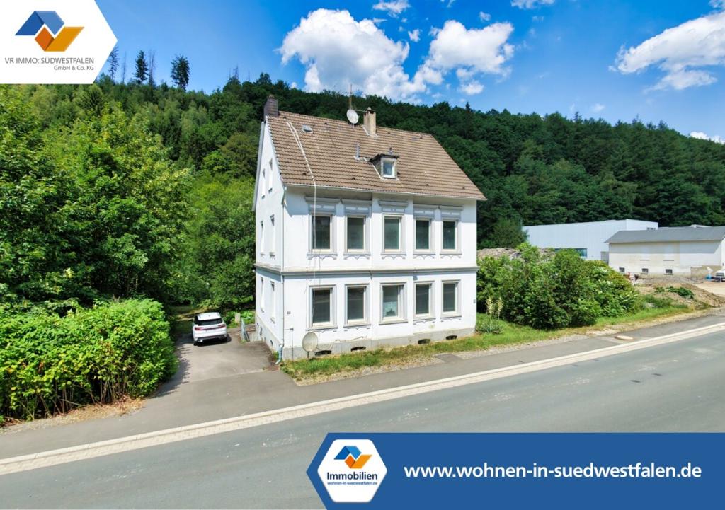 VR IMMO: Frisch renoviert für Sie: Charmante Wohnung im 1. Obergeschoss. - Photo 3