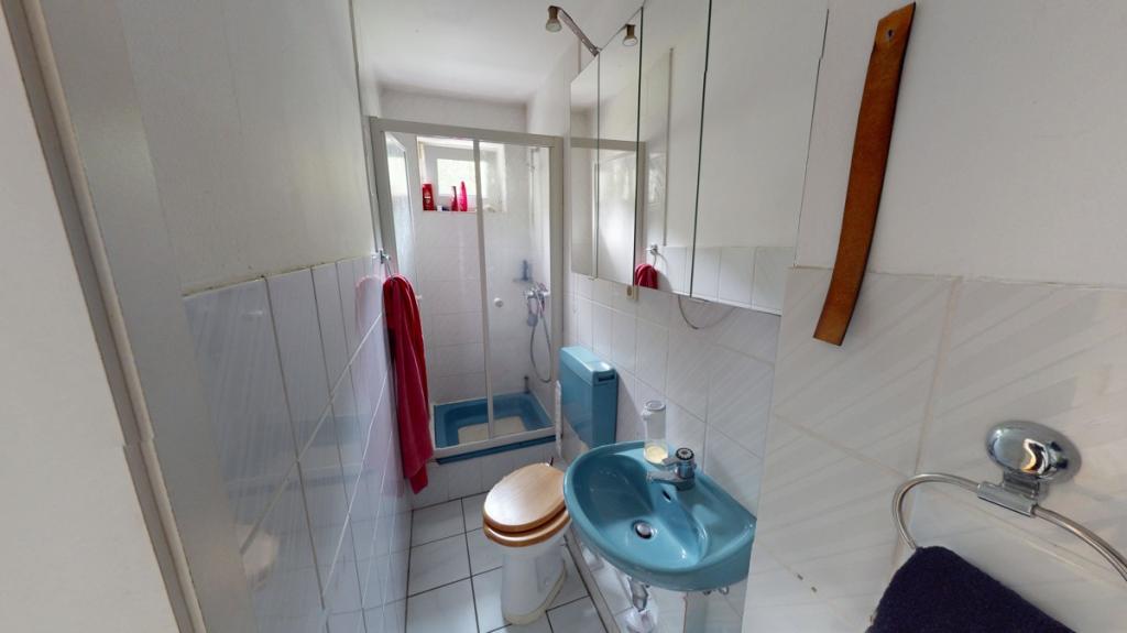 Badezimmer 1. OG