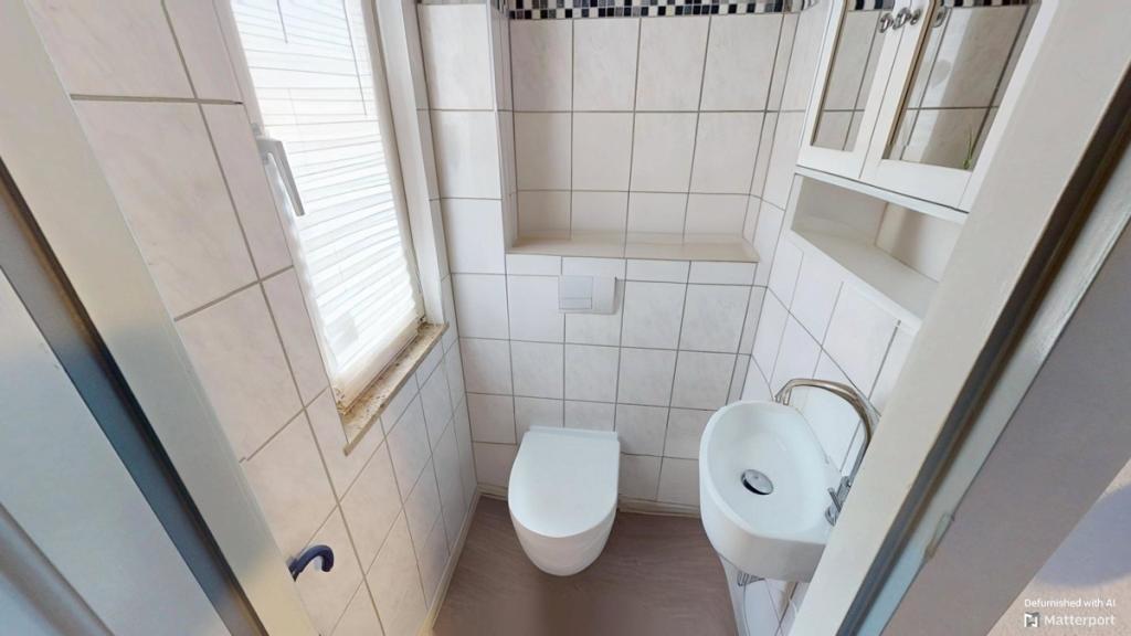 Gäste-WC EG