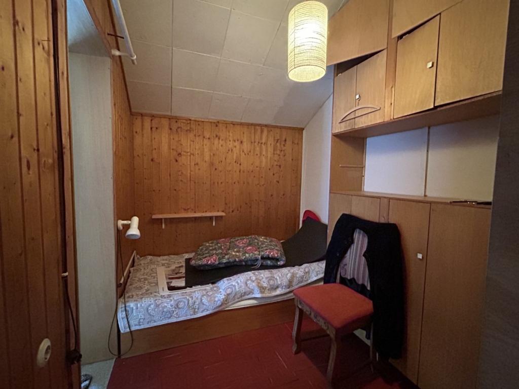 Durchgangszimmer / Büro