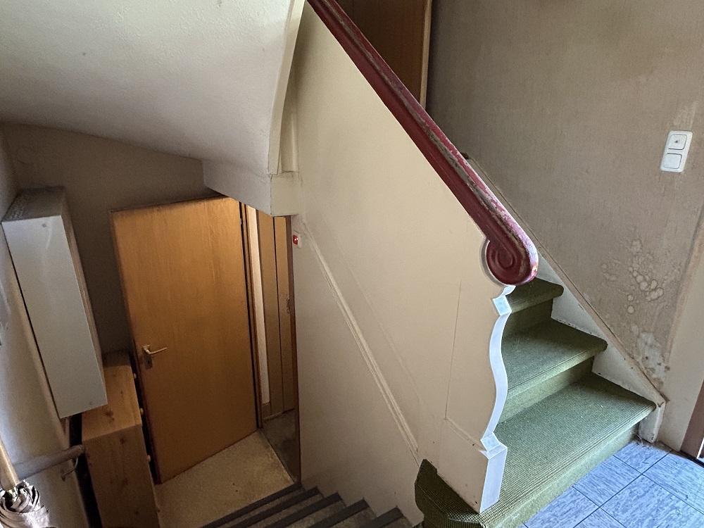 Treppe zum OG