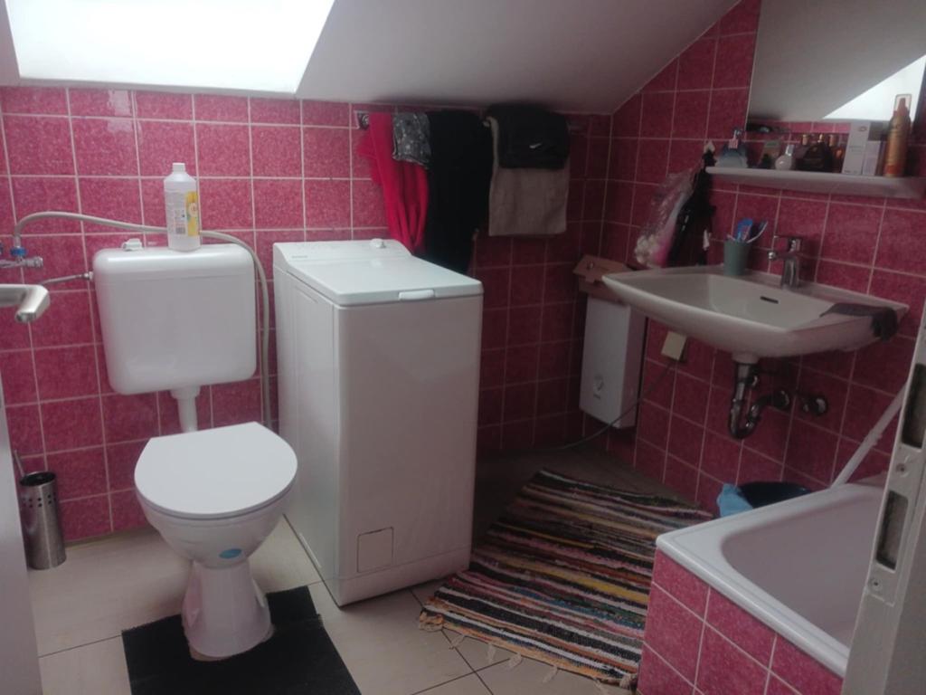 Nachmieter zeitnah gesucht für schnuckelige 1 Zimmer Wohnung - Photo 2