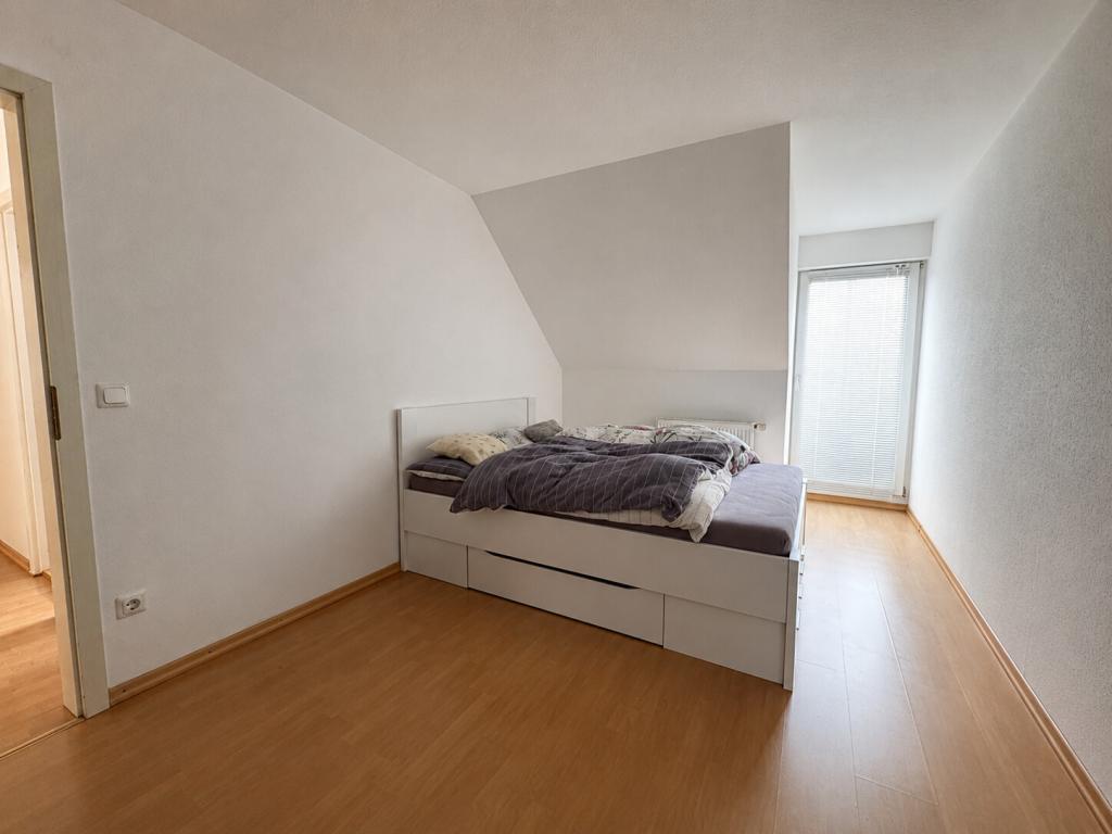 Helle Dachgeschosswohnung mit herrlichem Ausblick in bevorzugter Wohnlage - Foto 4