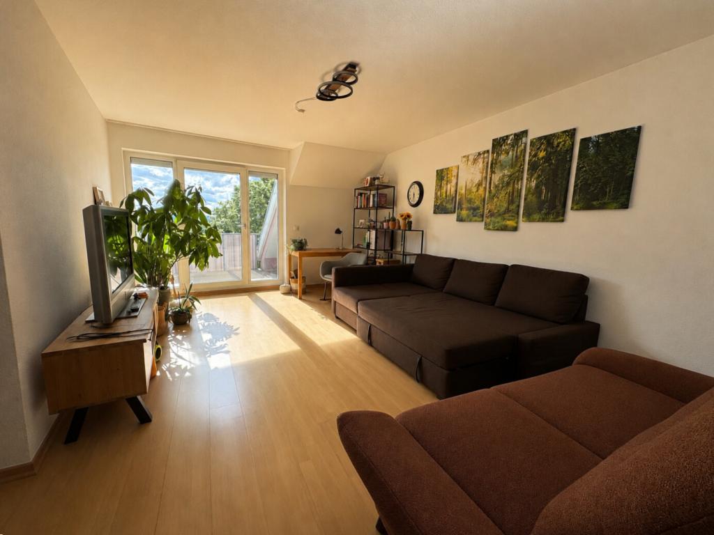 Helle Dachgeschosswohnung mit herrlichem Ausblick in bevorzugter Wohnlage - Foto 1