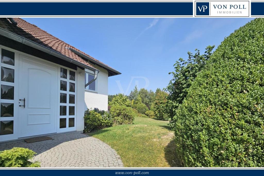 Gepflegte Außenanlage