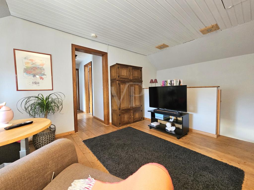 Lese- und Fernsehbereich in der Galerie