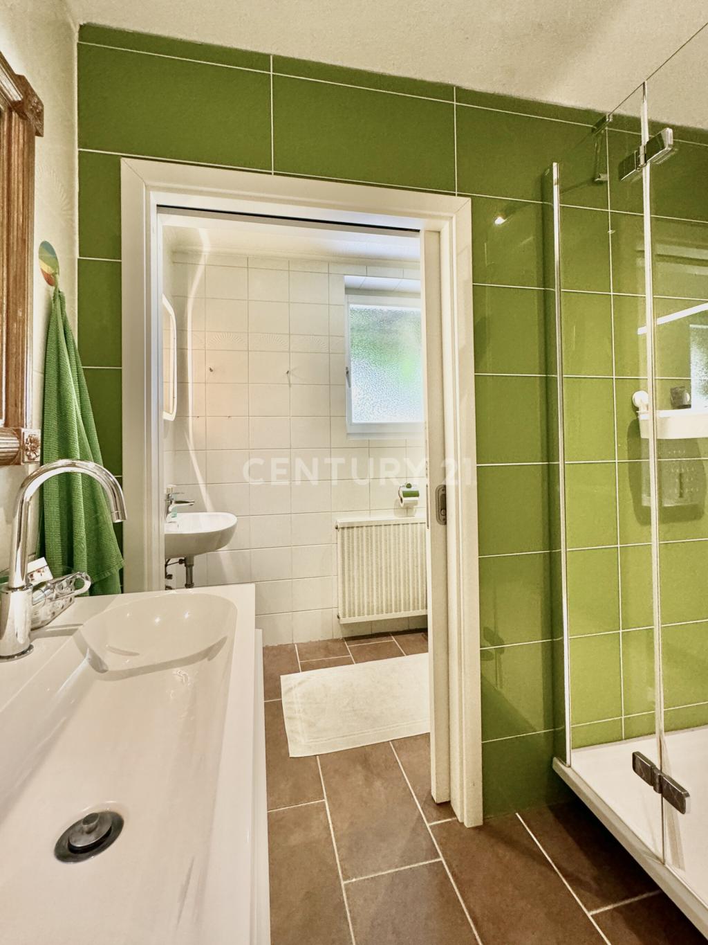 Badezimmer EG