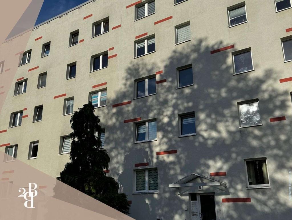 3-Zimmer mit Balkon und großem Wohnbereich und eigenem Stellplatz! - Foto 1
