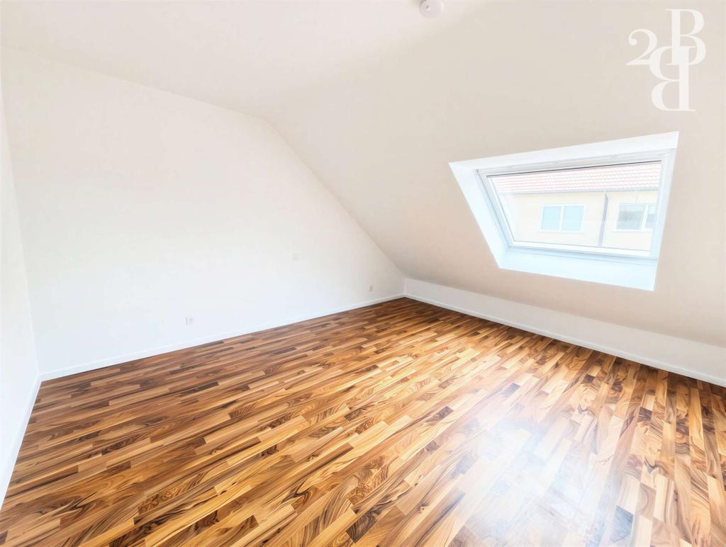 Lichtdurchflutete Dachgeschosswohnung in Eichenbarleben! - Photo 4