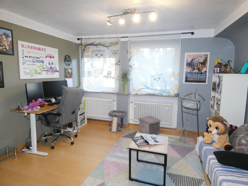 Geräumige 3-Zimmer-Wohnung mit großem Sonnenbalkon im Zweifamilienhaus - Foto 3