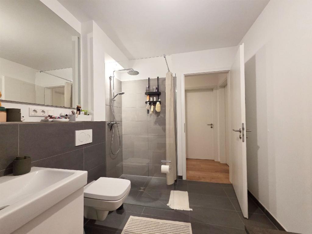 Moderne 4-Zimmer-Wohnung, nur wenige Schritte von der Wupper entfernt! - Foto 4