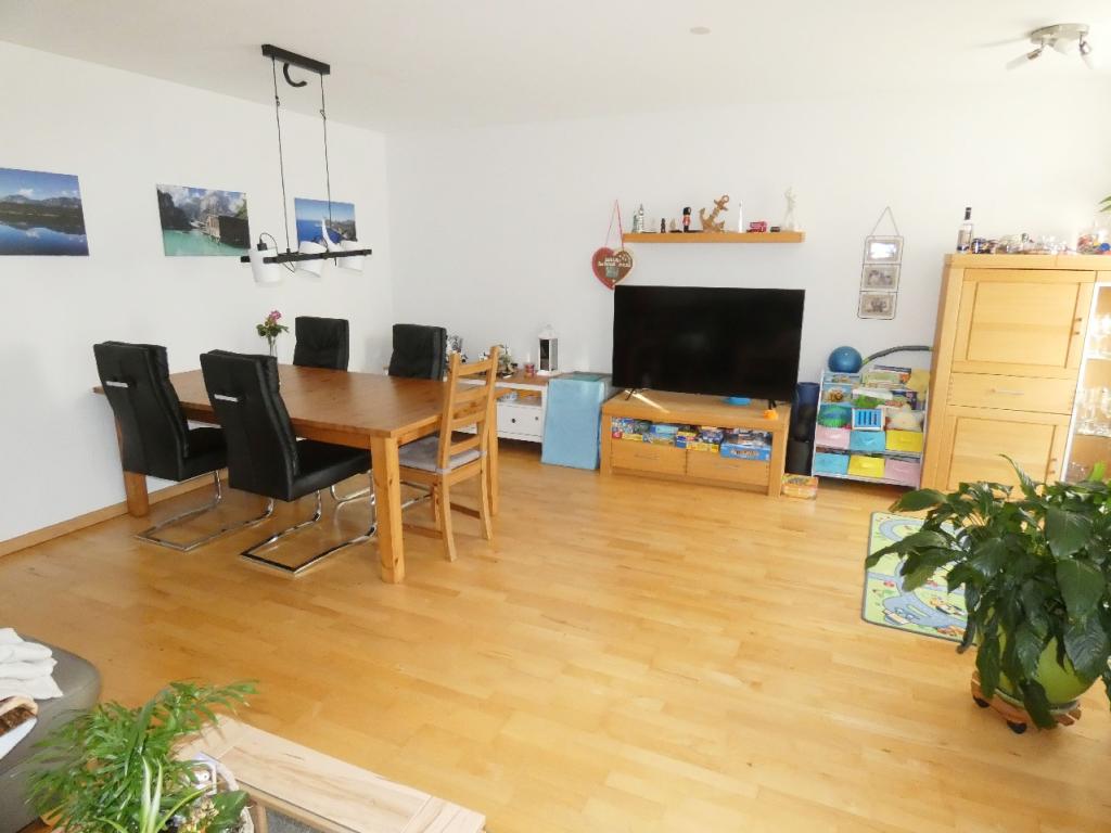 Moderne 4-Zimmer-Wohnung mit Einbauküche und Südbalkon - Photo 1
