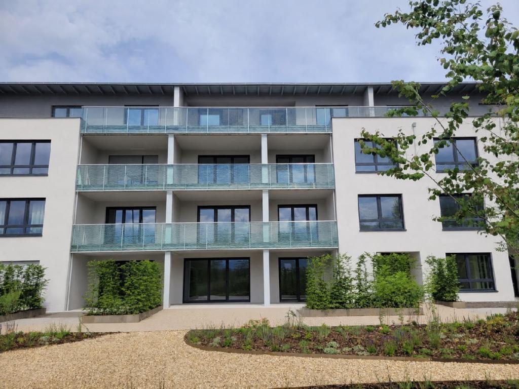 Neubau/Erstbezug: Traumhaftschöne Penthouse-Wohnung direkt an der Wupper! - Photo 2