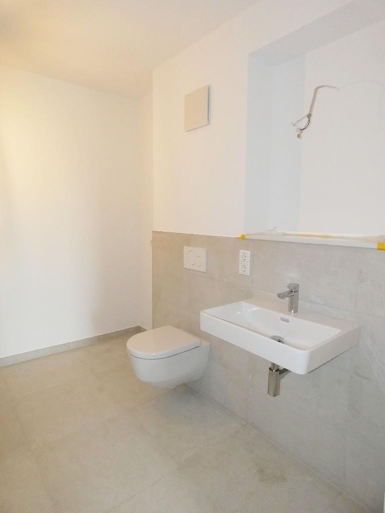 Neubau/Erstbezug: Moderne 3-Zimmer-Wohnung mit Aufzug und traumhaften Blick auf die Wupper - Foto 4