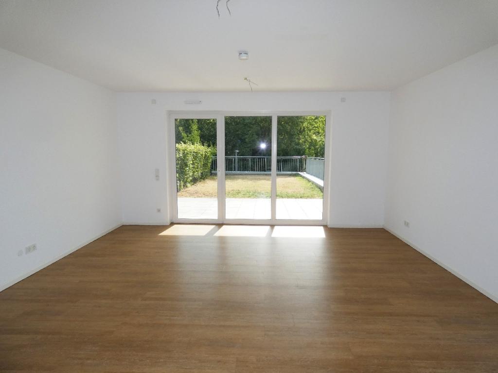 Geräumige 3-Zimmer-Erdgeschoss-Wohnung mit Einbauküche und Garten - Photo 1