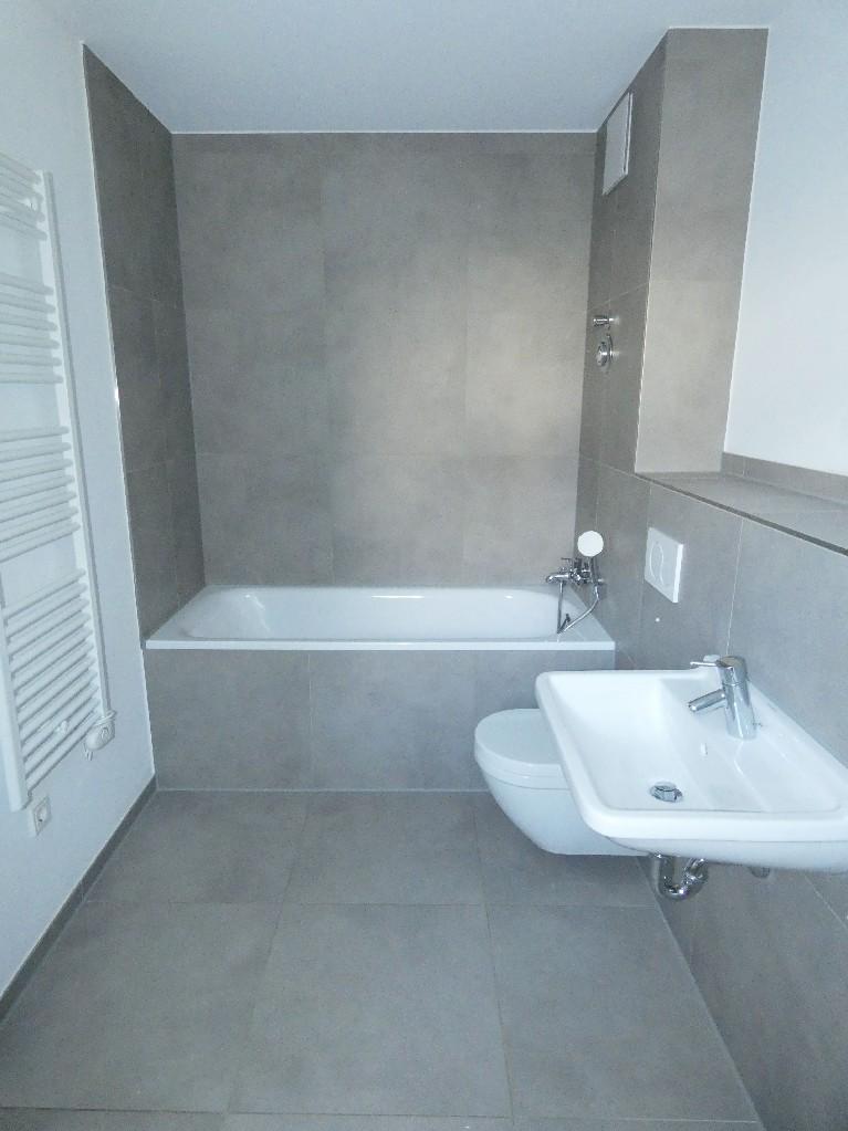 Geräumige 3-Zimmer-Erdgeschoss-Wohnung mit Einbauküche und Garten - Photo 5