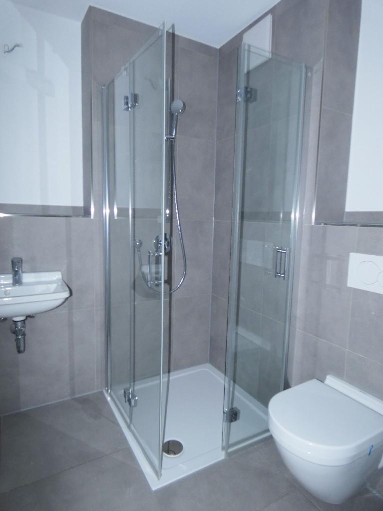 Geräumige 3-Zimmer-Erdgeschoss-Wohnung mit Einbauküche und Garten - Photo 4