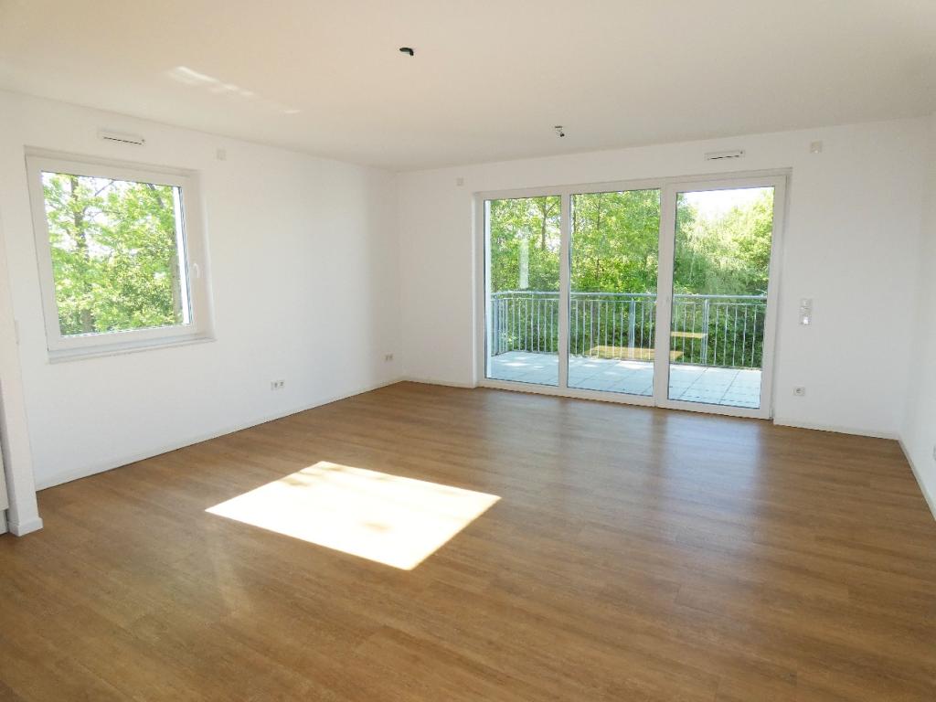 Modern geschnittene 4-Zimmer-Wohnung mit Einbauküche und Aufzug - Photo 1