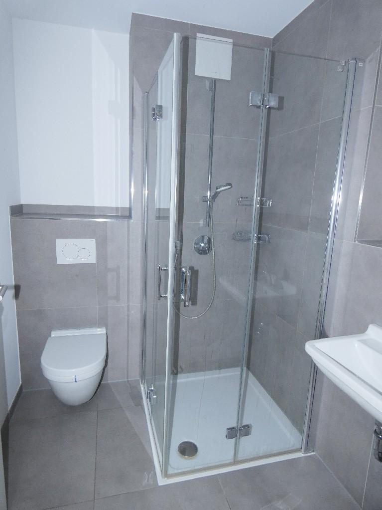 Moderne 4-Zimmer-Wohnung mit Einbauküche in grüner und familienfreundlicher Lage! - Photo 4