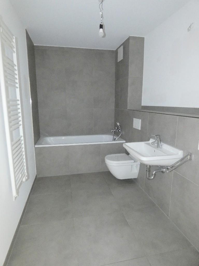 Moderne 4-Zimmer-Wohnung mit Einbauküche in grüner und familienfreundlicher Lage! - Photo 5