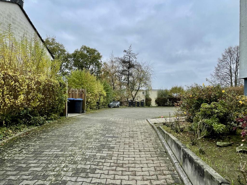 Zufahrt Stellplatzhof