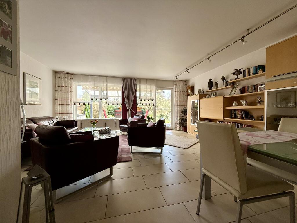 Erdgeschoss: Wohn-/Essbereich