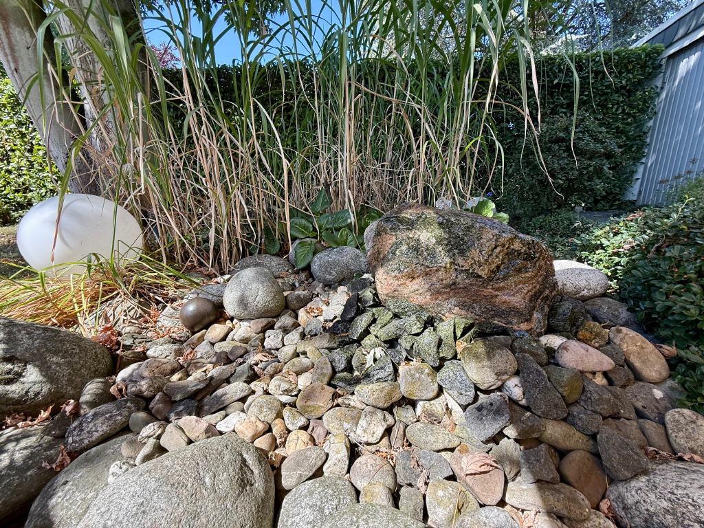 Sprudelstein im Garten