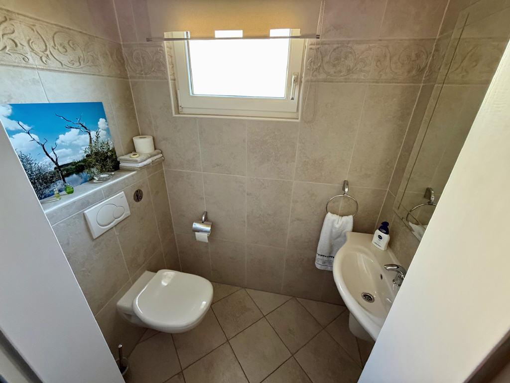 Erdgeschoss: Gäste-WC