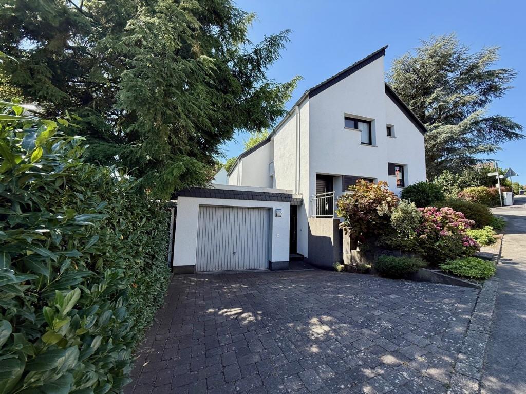 Split Level Haus Fröndenberg (Frontansicht)