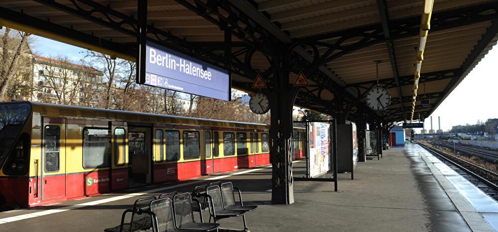 Bahnhof Halensee