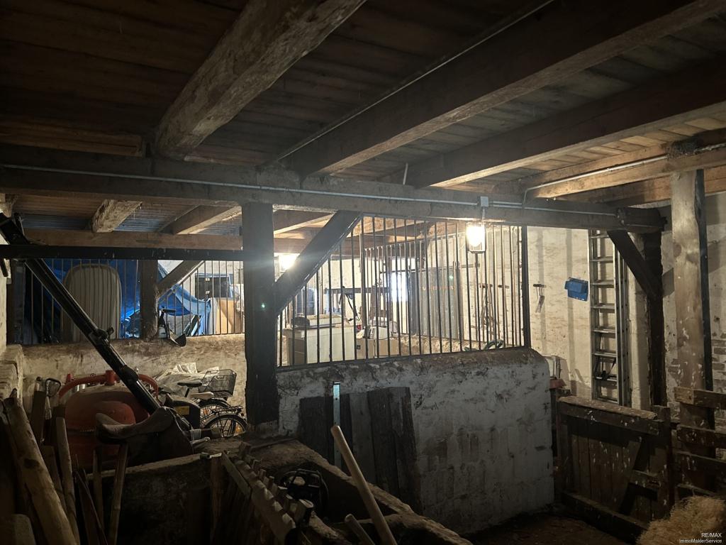Die Stallungen