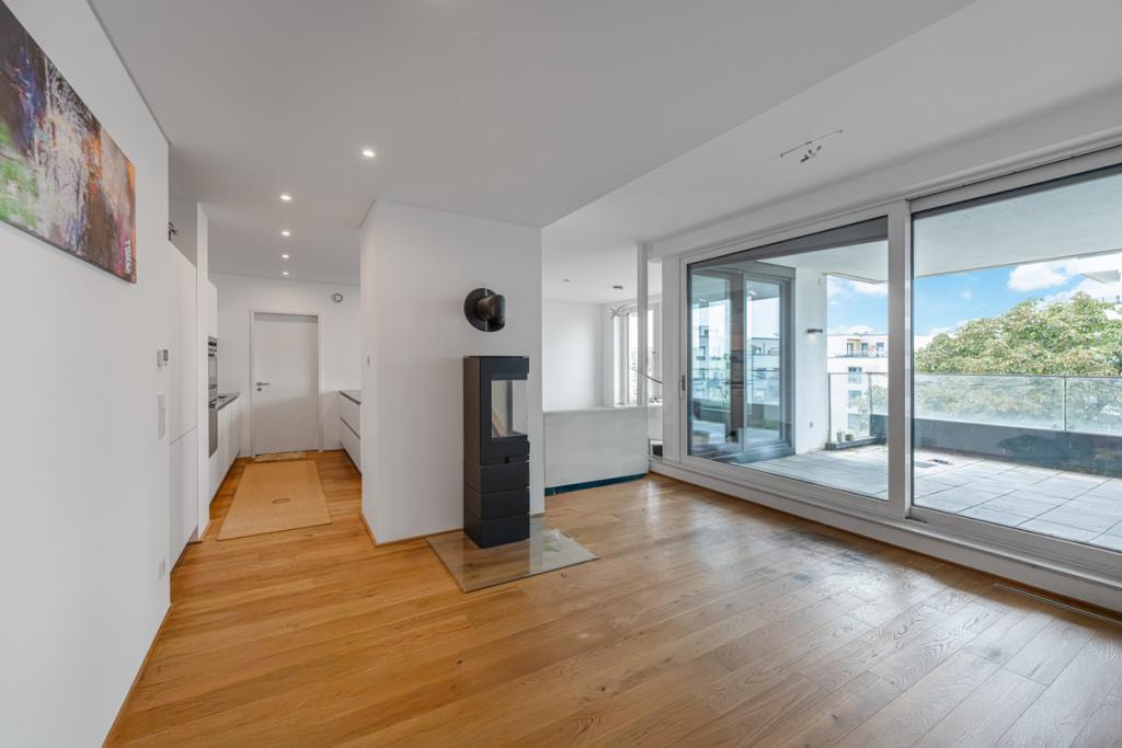 Moderne 4-Zimmer-Wohnung mit Rheinblick, hochwertiger Ausstattung & großzügiger Terrasse - Photo 2