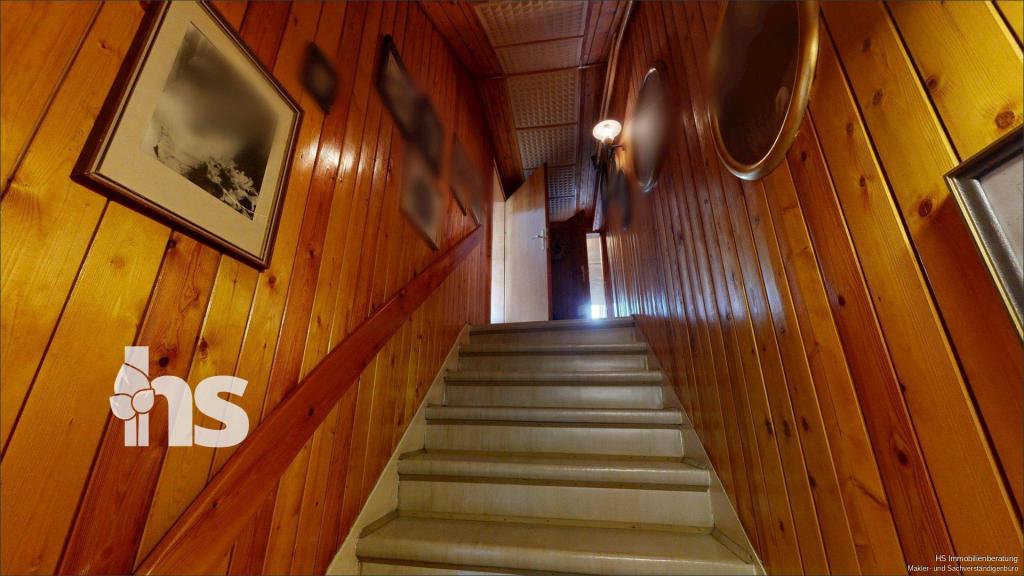 Treppe zum DG