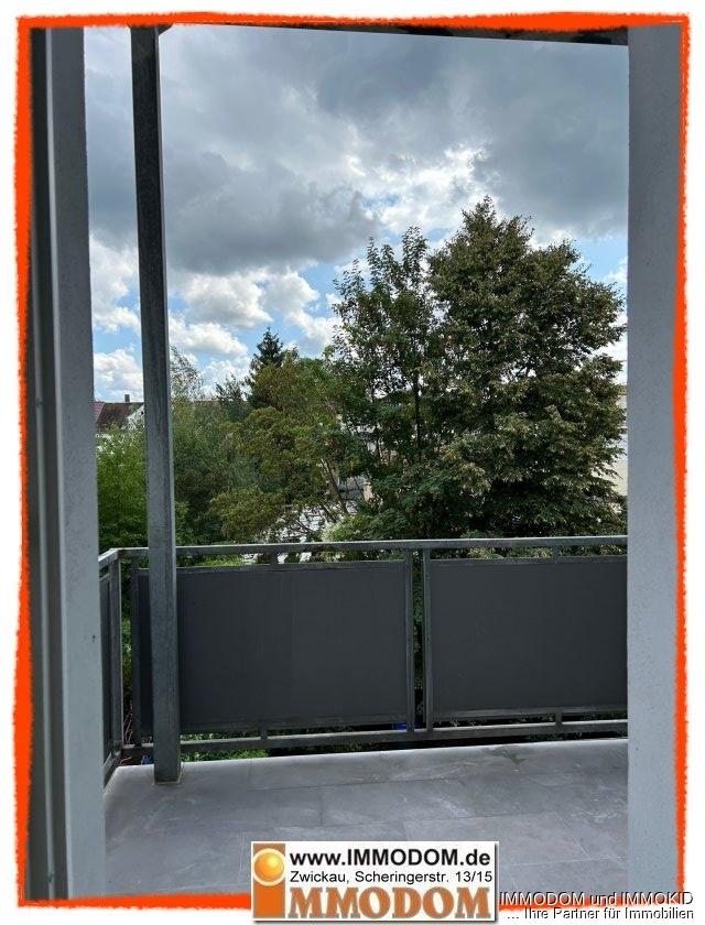 1,5-Zimmer-Wohnung in Zwickau mit BALKON zur Südseite und mit KÜCHENZEILE zu vermieten! - Photo 4