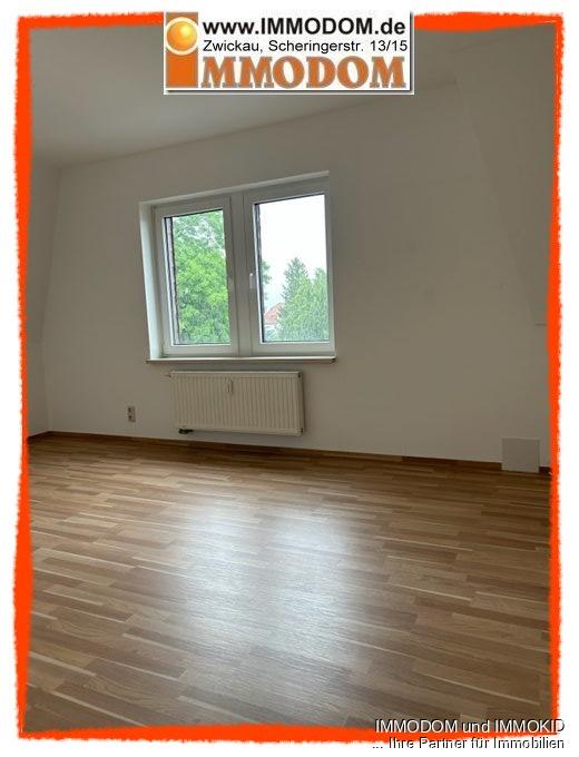 2-Zimmer-Dachwohnung mit Dusche in Küche +++ Einzug sofort möglich +++ preiswert zu vermieten! - Photo 1