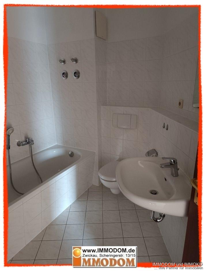 3-Zimmer-Wohnung mit BALKON, gemütlich und kurze Wege zum ÖPNV sowie zum Einkaufen, in Zwickau-Niederplanitz zu vermieten! - Foto 4