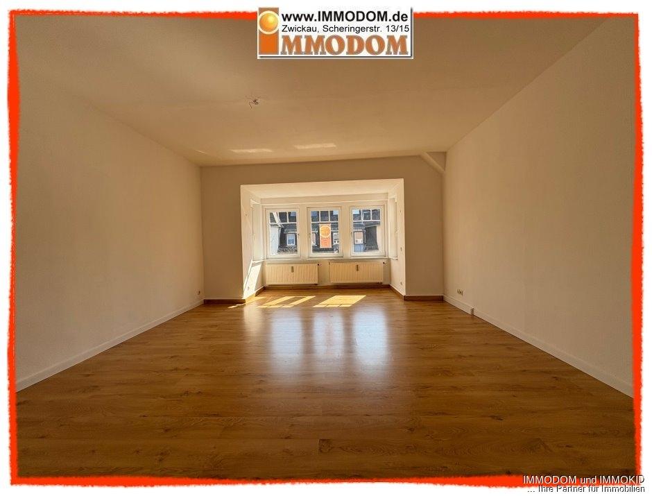 3-Zimmer-Wohnung in Zwickau-Nordvorstadt, herrschaftliches Wohnen mit großer Wohnküche, Erker und 2 Balkonen! - Foto 4