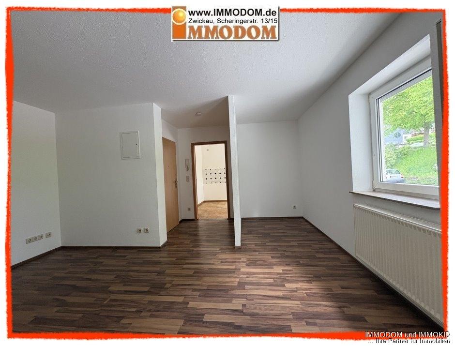 2-Zimmer-Wohnung, neu renoviert, in Aue/Erzgebirge sofort zu vermieten! - Photo 2