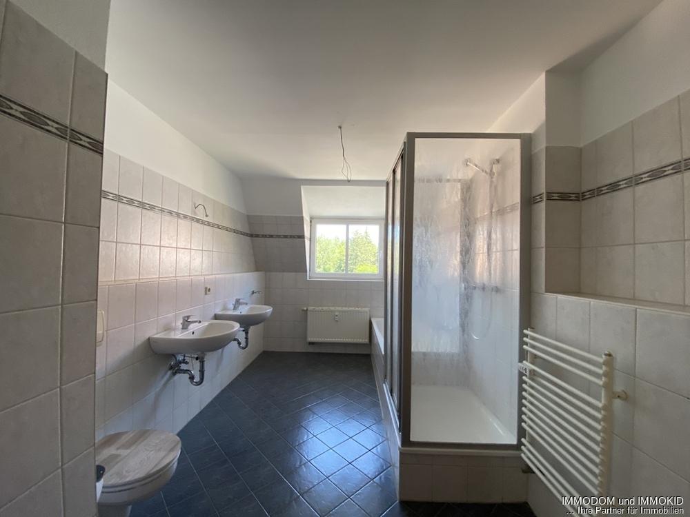 3-Zimmer-Dachgeschoss-Maisonettenwohnung mit Balkon in Zwickau-Oberplanitz zu vermieten! - Foto 5