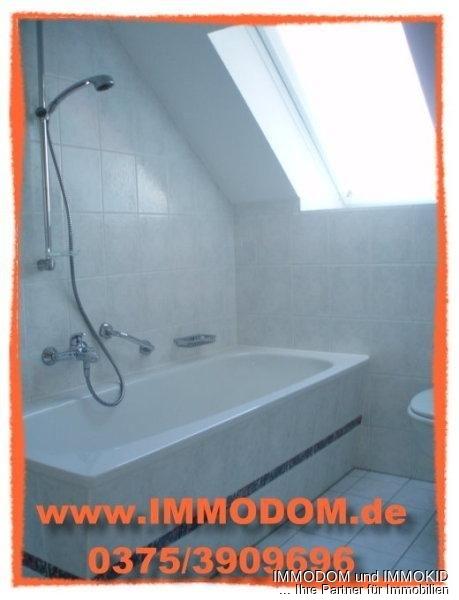 2-Zimmer-Dachwohnung in ruhiger & zentrumsnaher Grünlage von Zwickau zu vermieten! - Foto 1