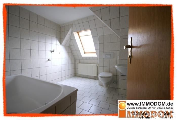 3-Zimmer-Maisonetten-Dachwohnung für INDIVIDUALISTEN mit LAMINAT und Personenaufzug zu vermieten! - Foto 2