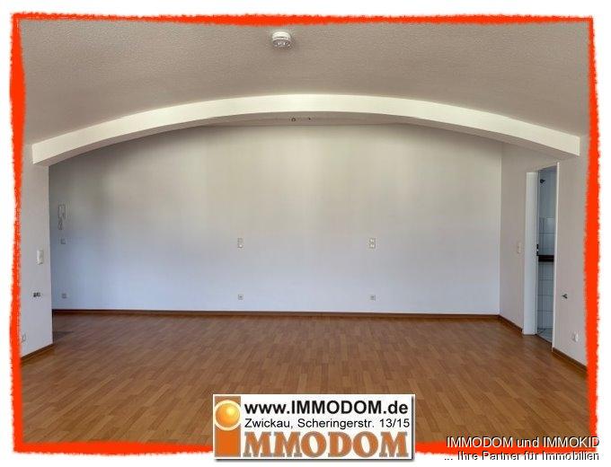 Appartement in Zwickau mit BALKON, EINBAUKÜCHE und Personenaufzug im Dachgeschoss zu vermieten! - Photo 3